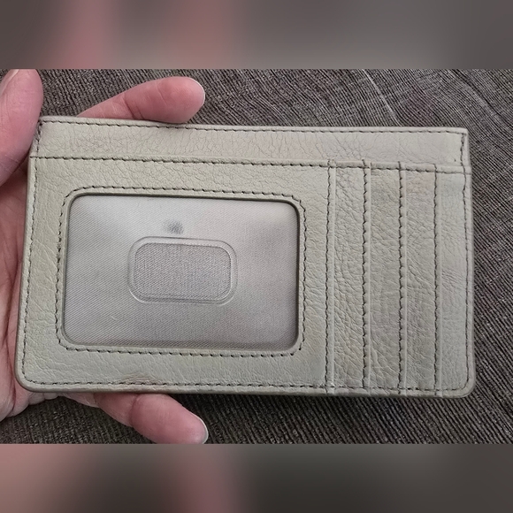 Fossil Beige Leather Zip Card Holder Wallet - Picture 2 of 7